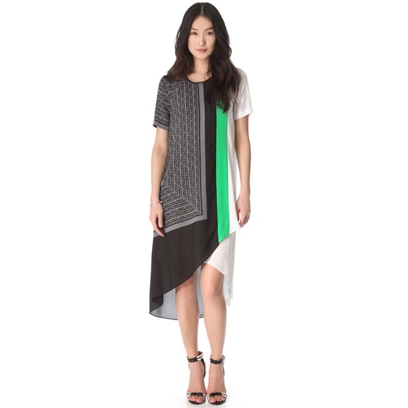 BCBGMaxAzria Dresses & Skirts - BCBGMaxAzria Stripe Print Dress
